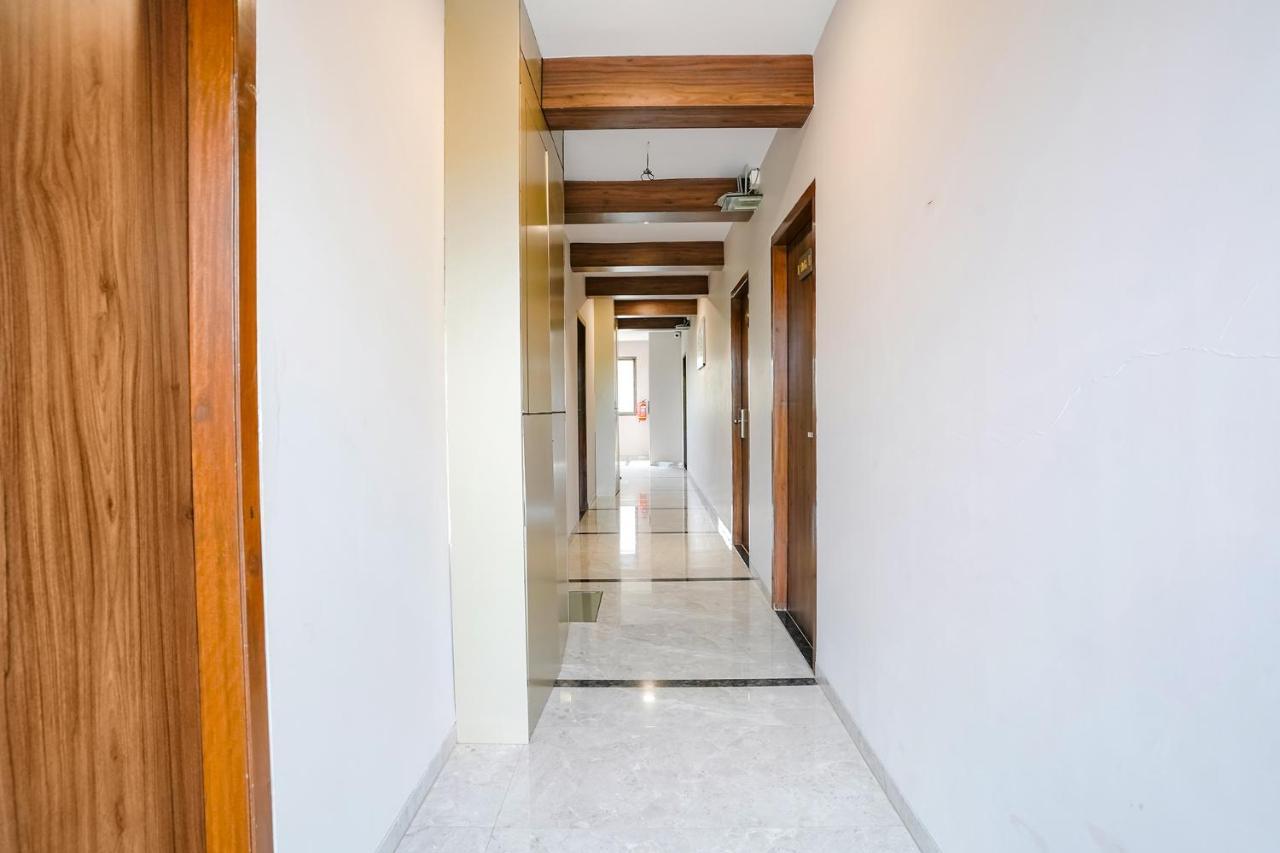 Fabhotel Swaraj Shirgaon  Exteriér fotografie