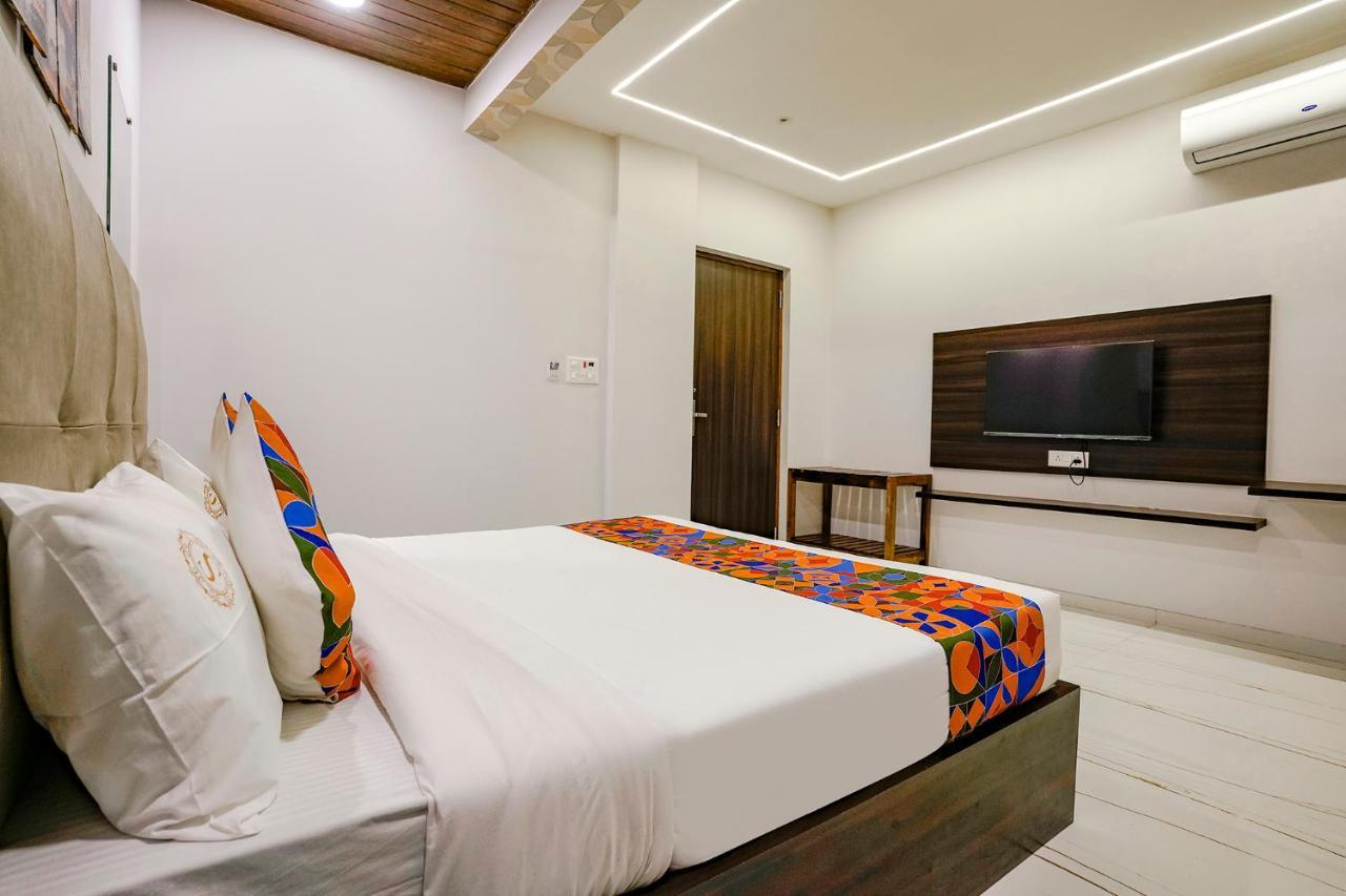Fabhotel Swaraj Shirgaon  Exteriér fotografie