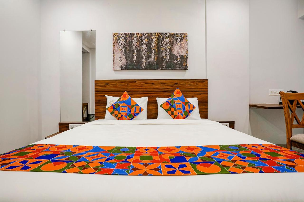 Fabhotel Swaraj Shirgaon  Exteriér fotografie
