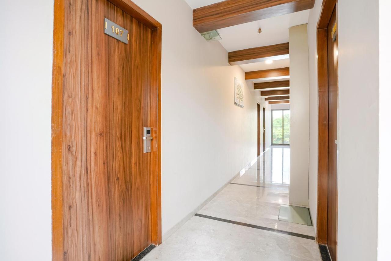Fabhotel Swaraj Shirgaon  Exteriér fotografie